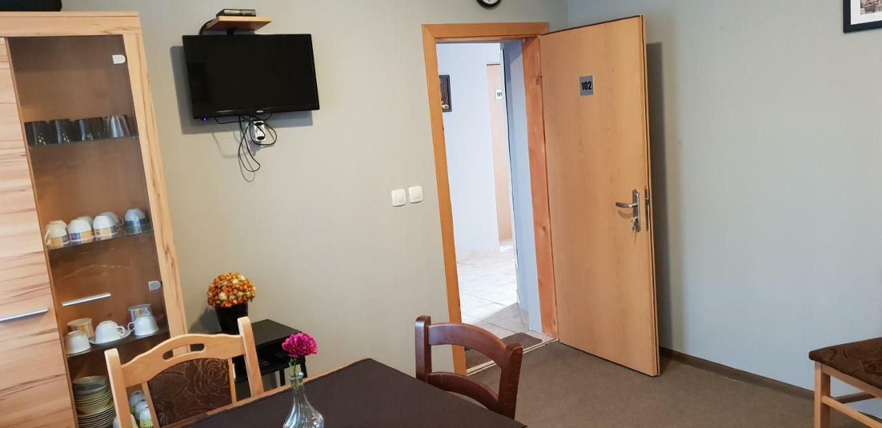 Pension STELLA Lutherstadt Eisleben Bagian luar foto
