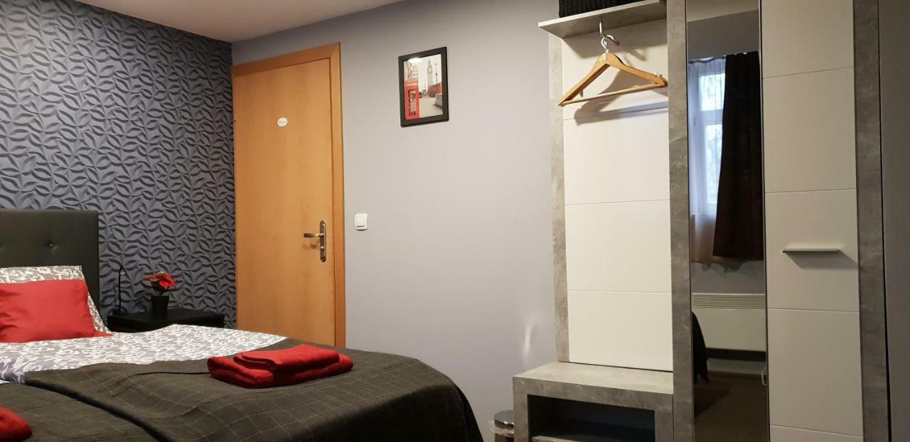 Pension STELLA Lutherstadt Eisleben Bagian luar foto