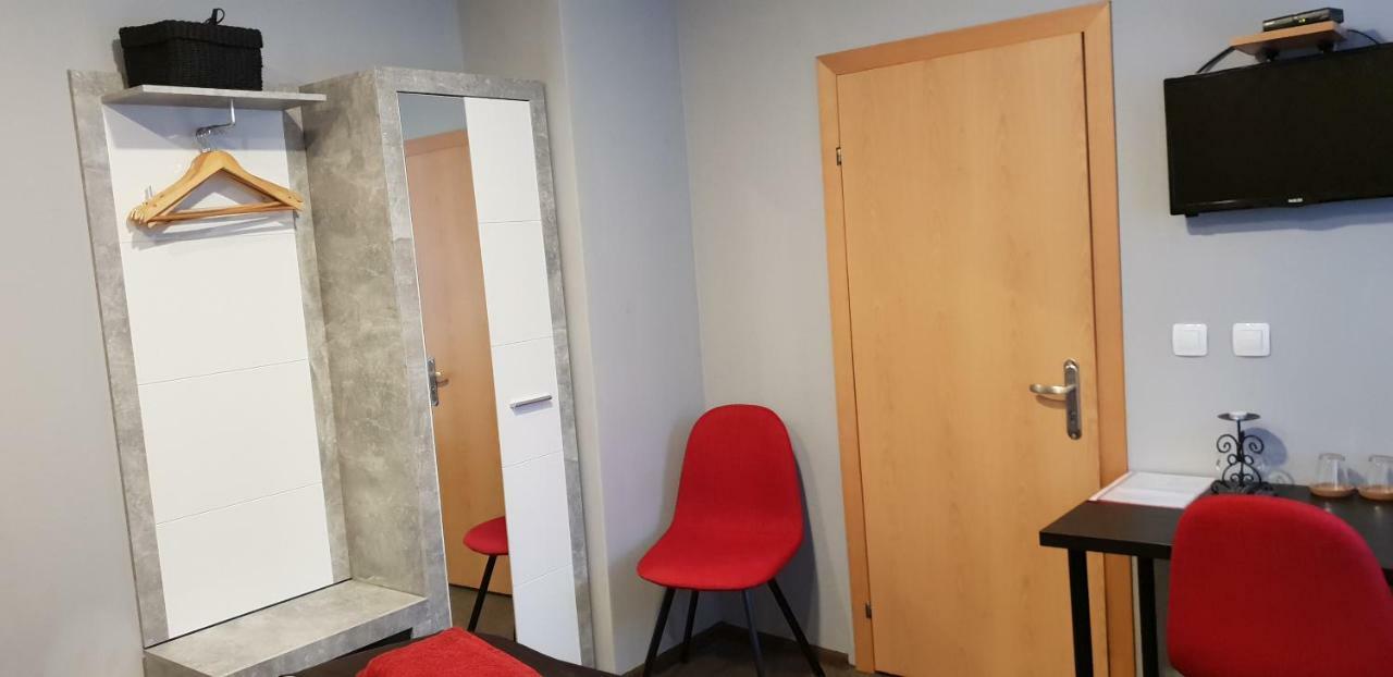 Pension STELLA Lutherstadt Eisleben Bagian luar foto